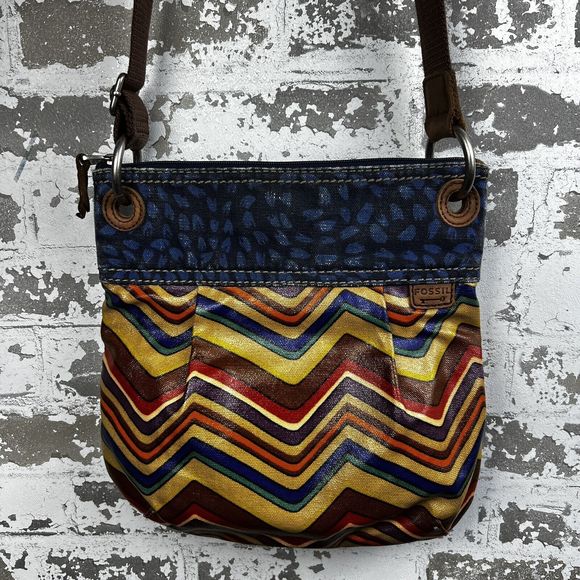 Fossil Key-Per Crossbody Bag Coated Canvas Aztec Chevron Print Blue Denim Trim‎ - Picture 2 of 16